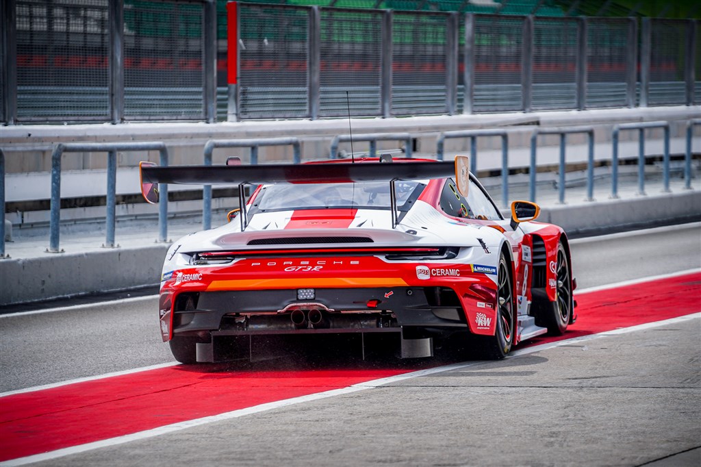 Nye udfordringer - Bastian Buus klar til debut i Asian Le Mans Series
(Foto: Earl Bamber Motorsport)